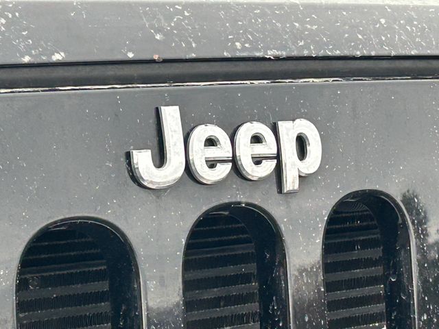 2014 Jeep Wrangler Unlimited Sahara - Photo 9