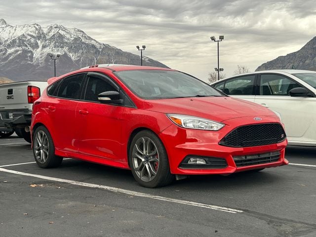 2015 Ford Focus ST's photo