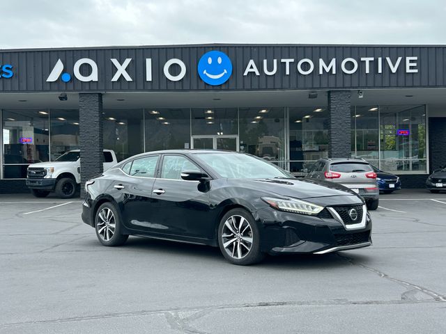 2019 Nissan Maxima SV's photo