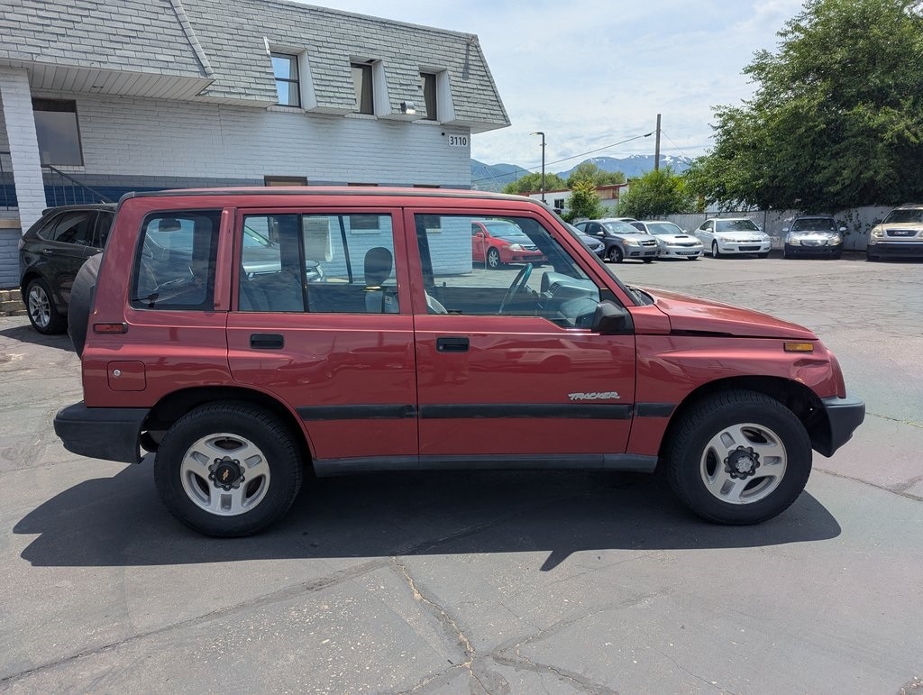 Used 1998 Chevrolet Tracker Base with VIN 2CNBJ1366W6911361 for sale in Sandy, UT