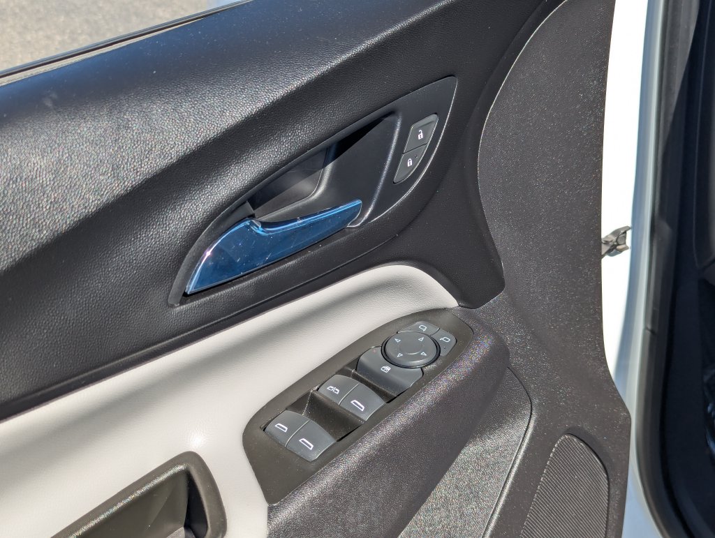 2021 Chevrolet Equinox LS - Photo 24