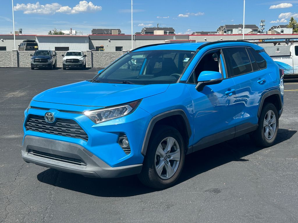 2021 Toyota RAV4 XLE - Photo 7
