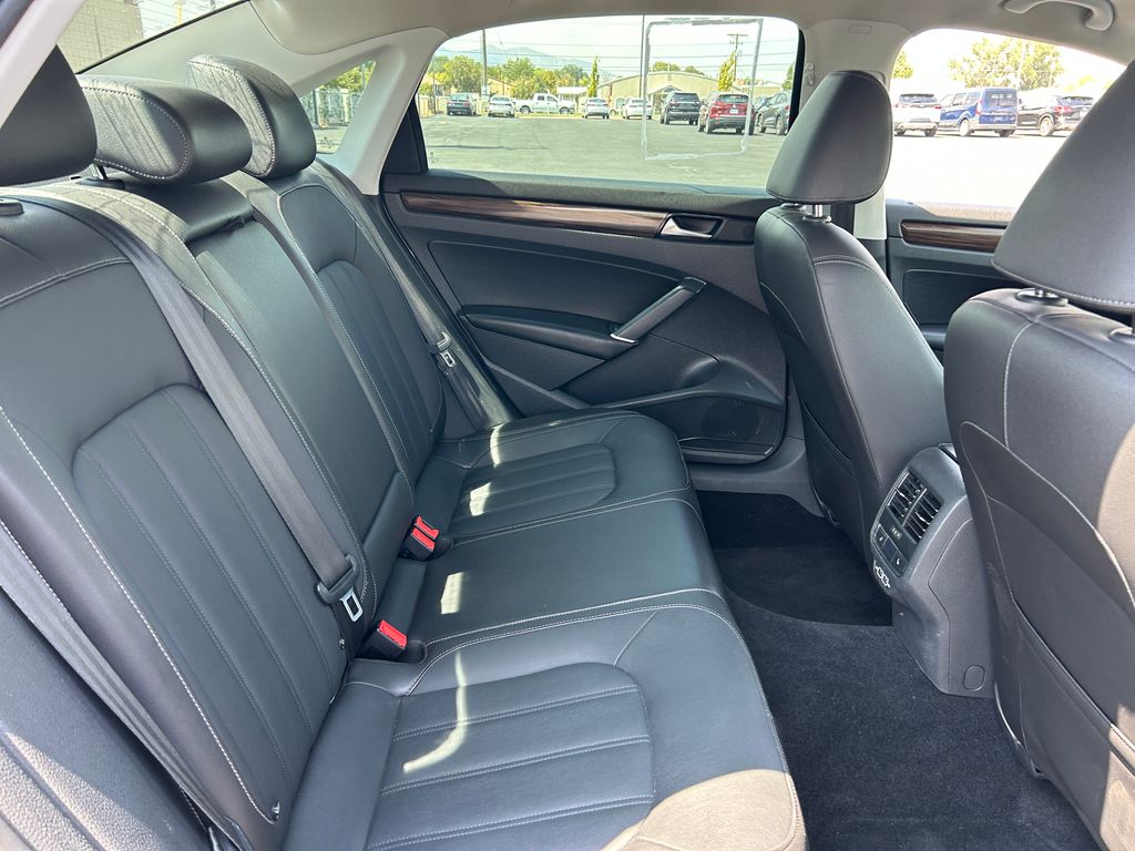 2022 Volkswagen Passat Limited Edition - Photo 33
