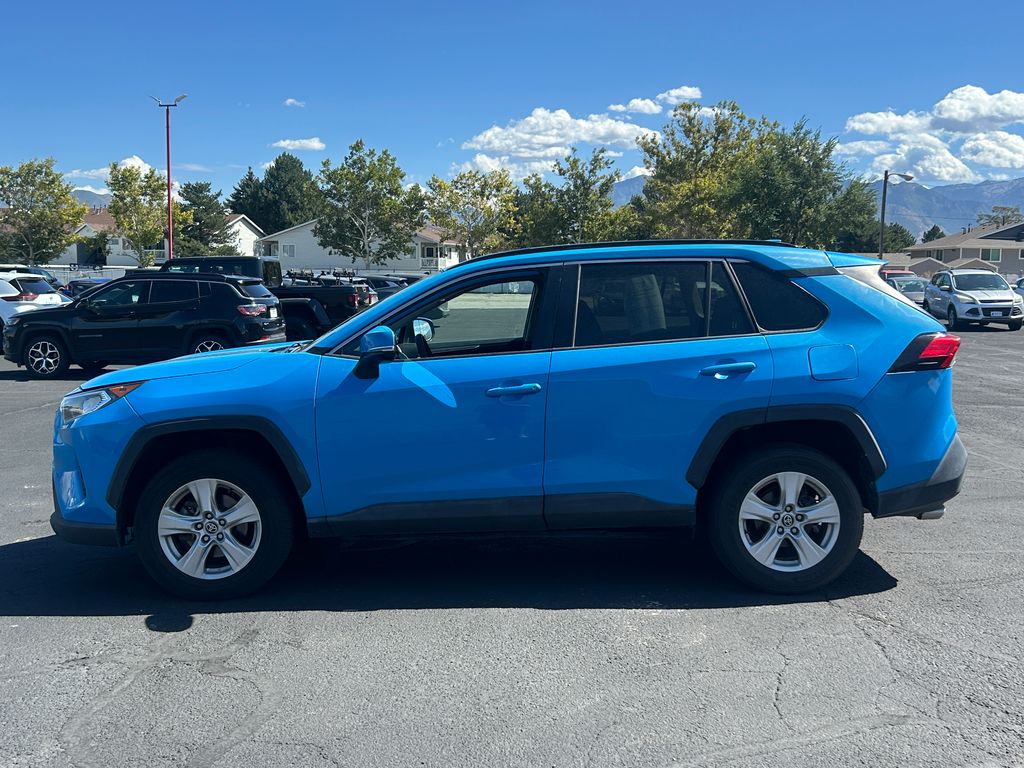 2021 Toyota RAV4 XLE - Photo 7
