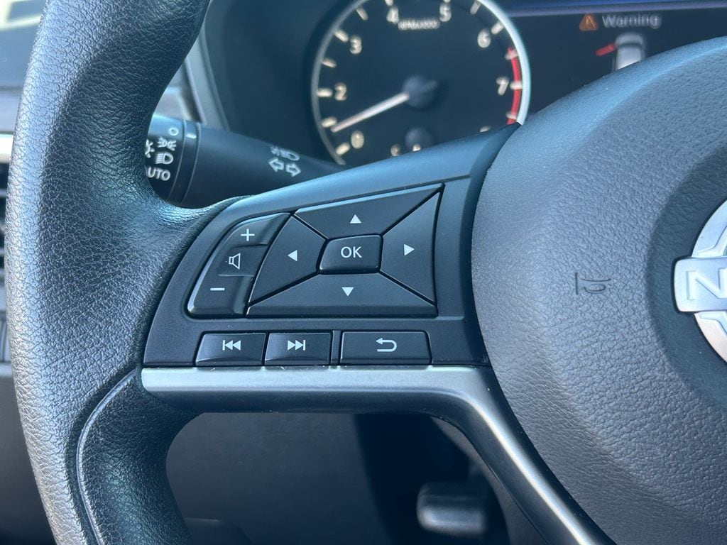 2023 Nissan Altima SV - Photo 18