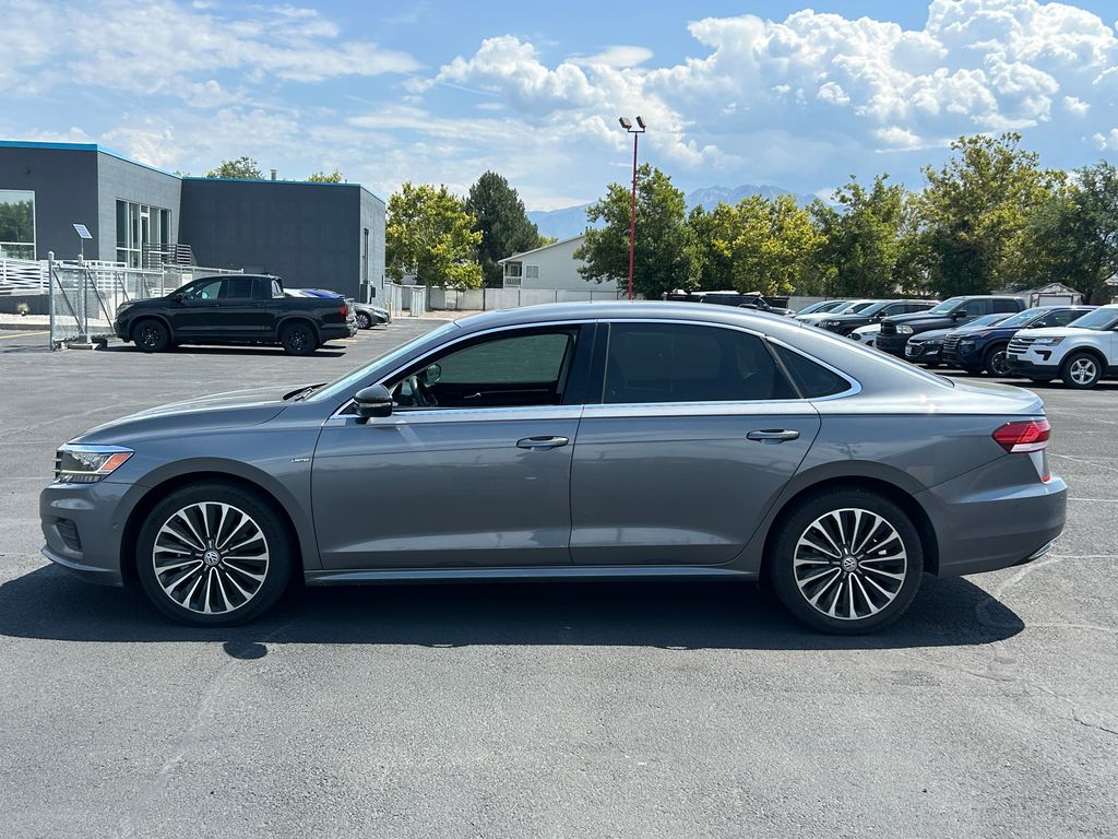 2022 Volkswagen Passat Limited Edition - Photo 6