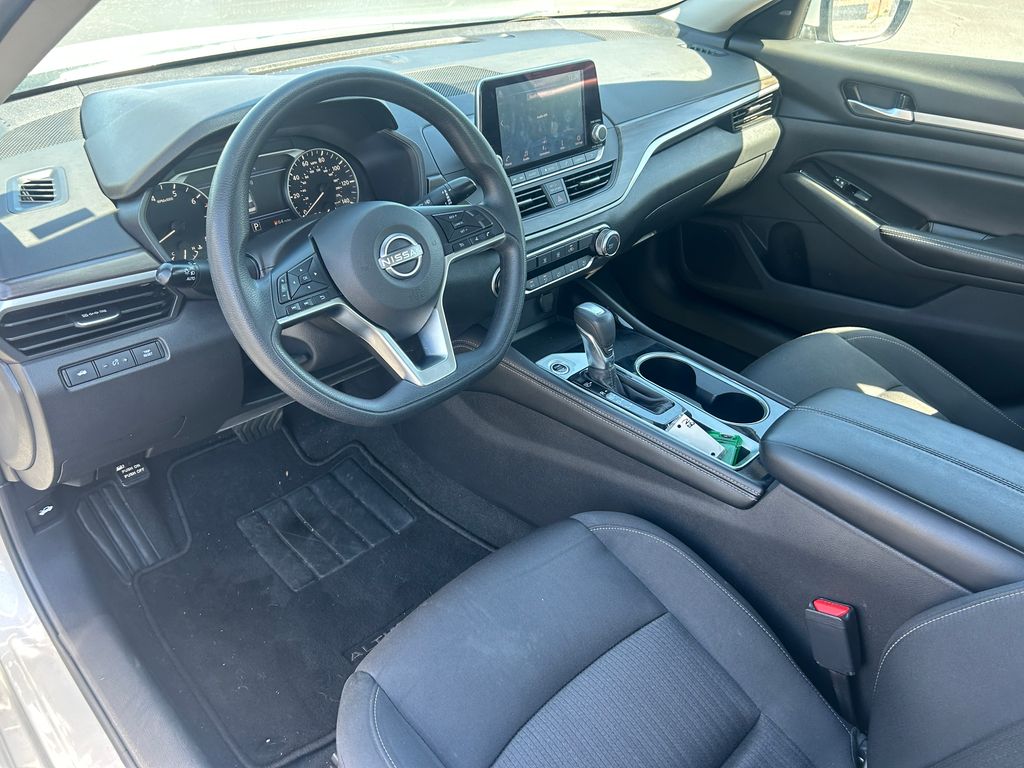 2023 Nissan Altima SV - Photo 23
