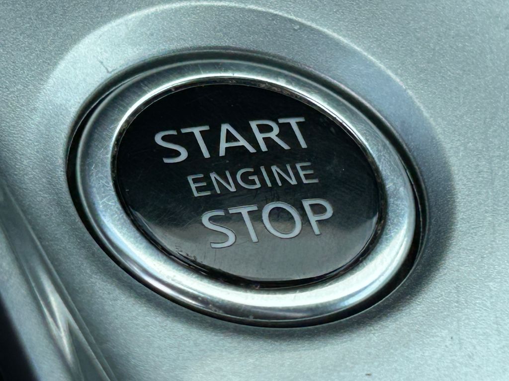 2023 Nissan Altima SV - Photo 17