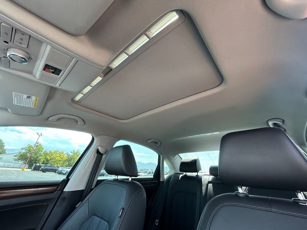 2022 Volkswagen Passat Limited Edition - Photo 29