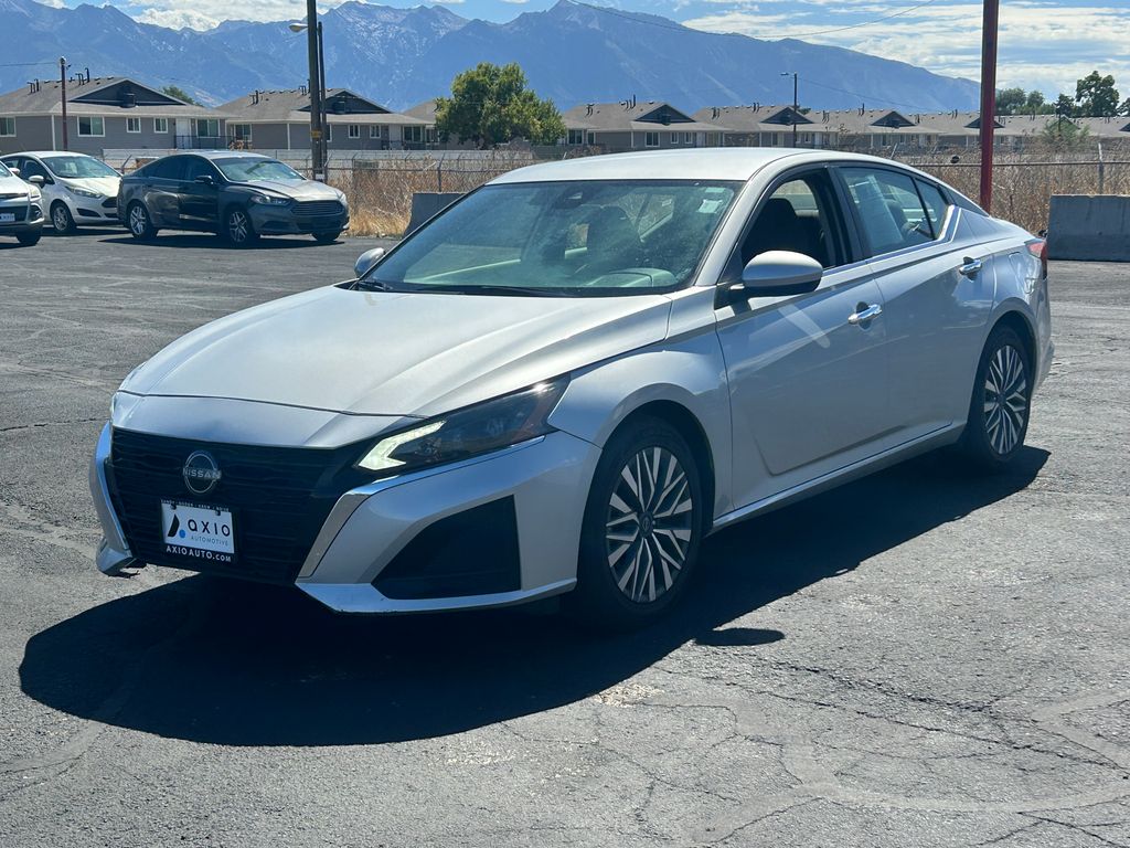 2023 Nissan Altima SV - Photo 8