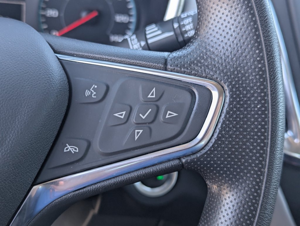 2021 Chevrolet Equinox LS - Photo 16