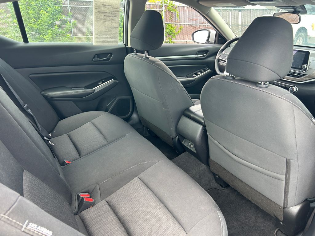 2023 Nissan Altima SV - Photo 31