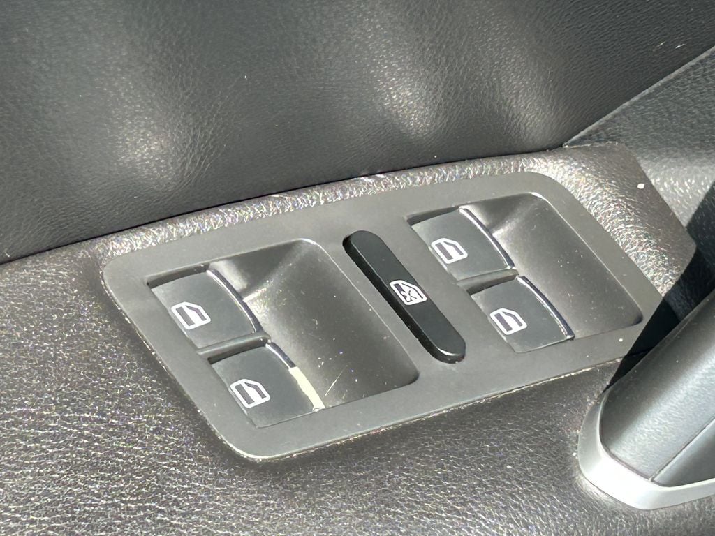 2022 Volkswagen Passat Limited Edition - Photo 28