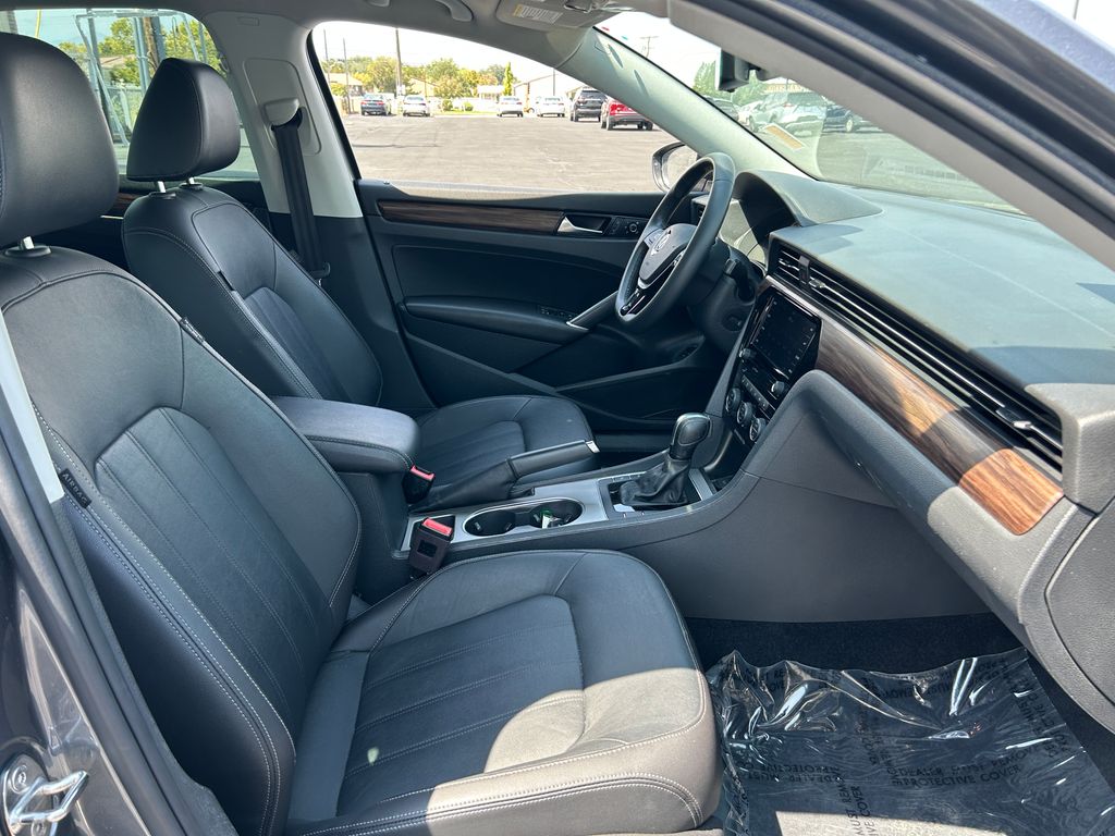 2022 Volkswagen Passat Limited Edition - Photo 36