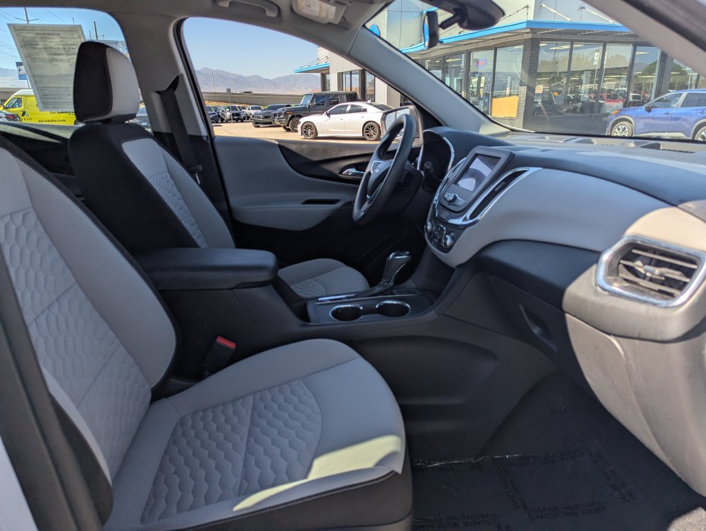 2021 Chevrolet Equinox LS - Photo 31