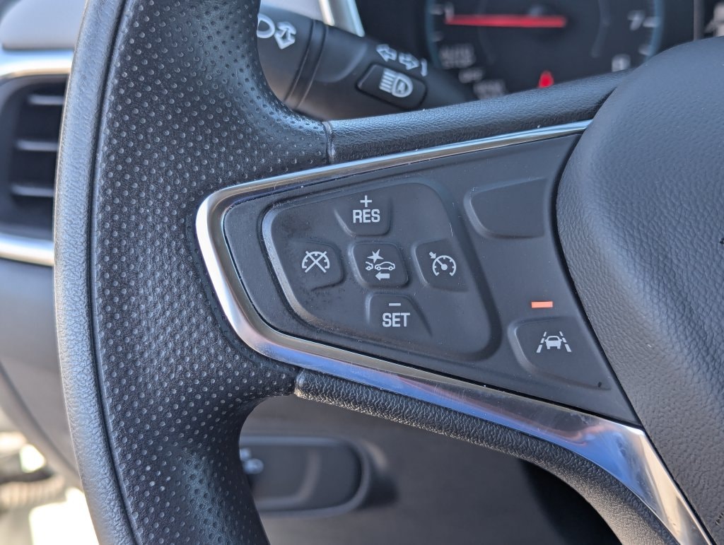 2021 Chevrolet Equinox LS - Photo 17
