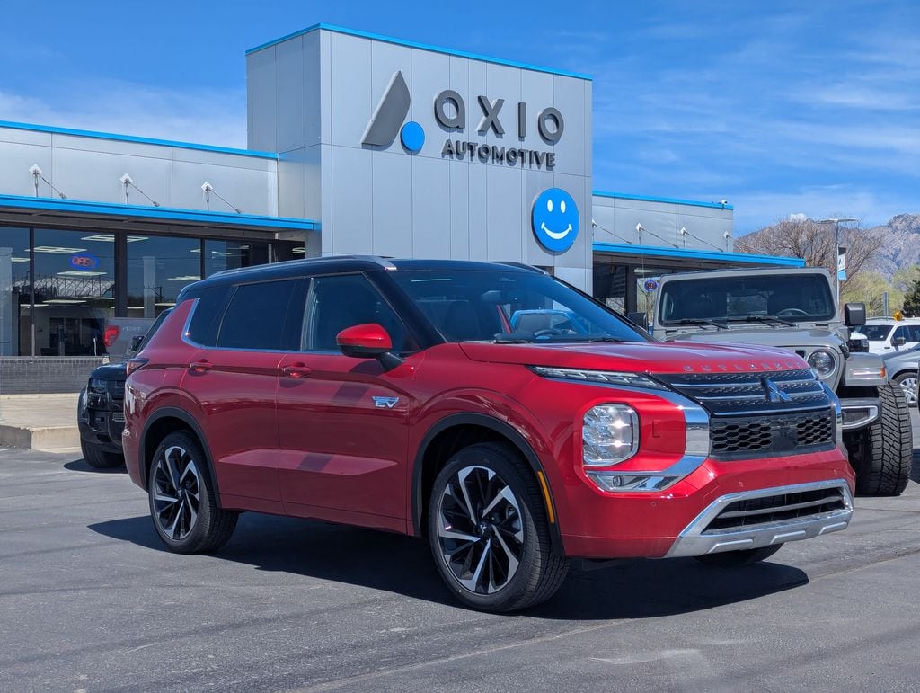 2025 Mitsubishi Outlander Plug-in Hybrid SEL S-AWC's photo