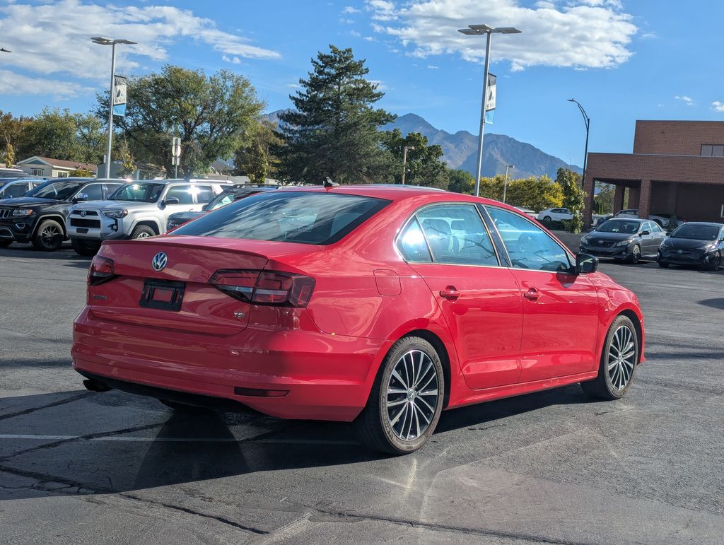 2016 Volkswagen Jetta 1.8T Sport photo 3