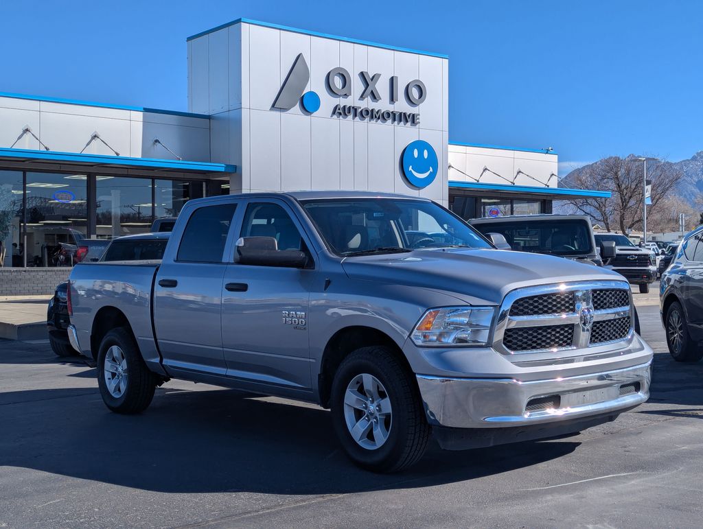 2023 RAM 1500 Classic SLT 4x4 Crew Cab 5'7's photo