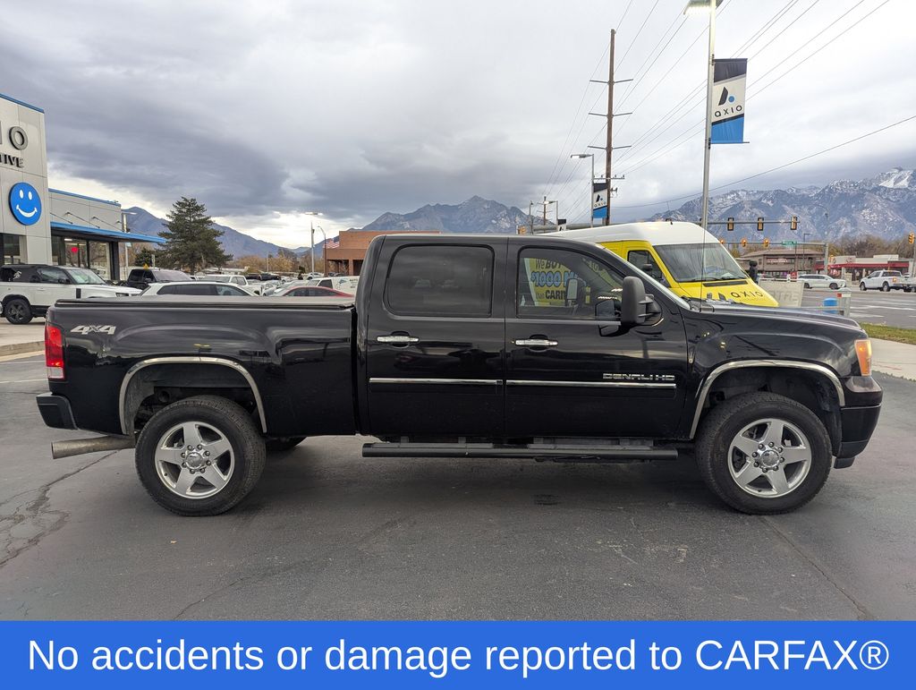 2012 Gmc Sierra Denali photo 2