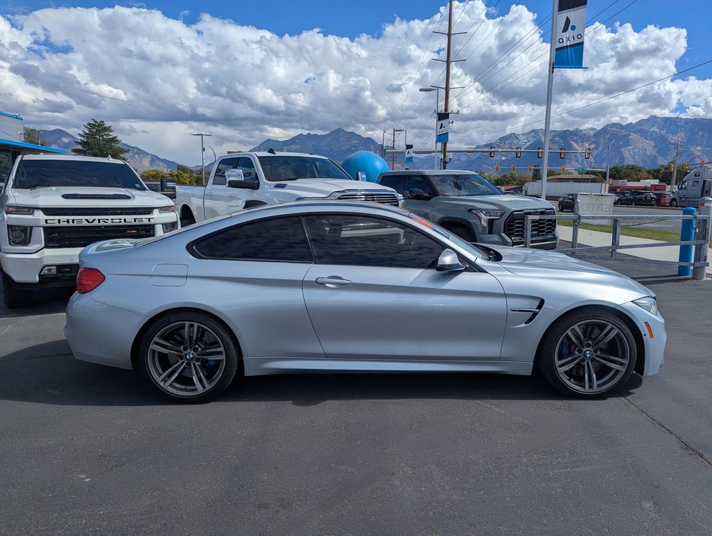 2016 Bmw M4 4-Series photo 2
