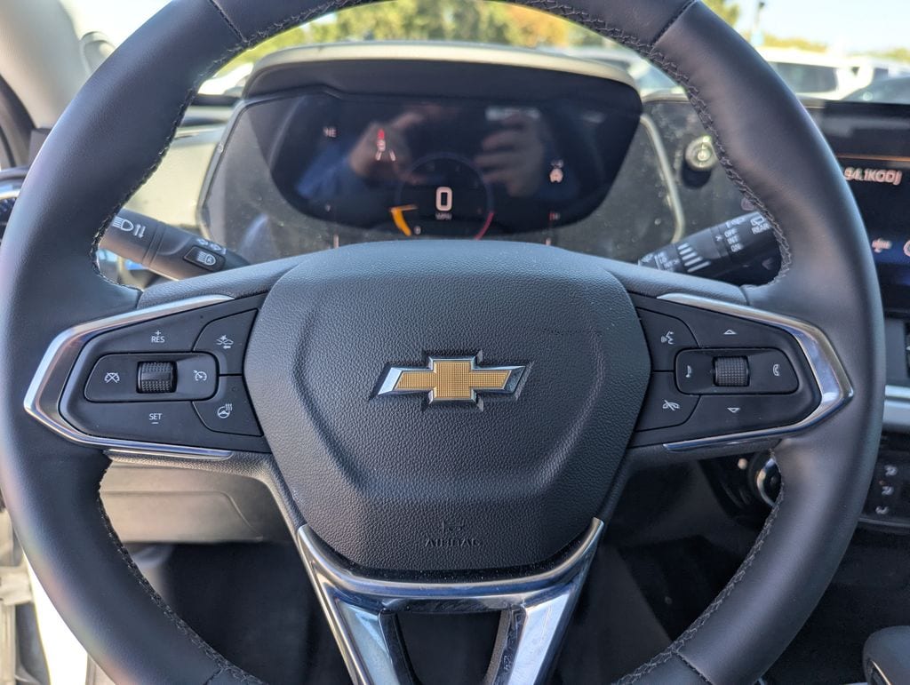 2024 Chevrolet Trax LT - Photo 23
