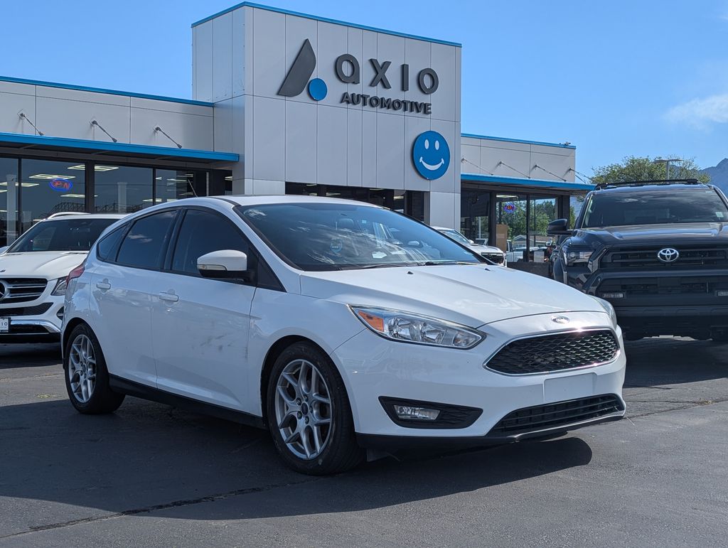 2015 Ford Focus 5 Door Hatch SE's photo