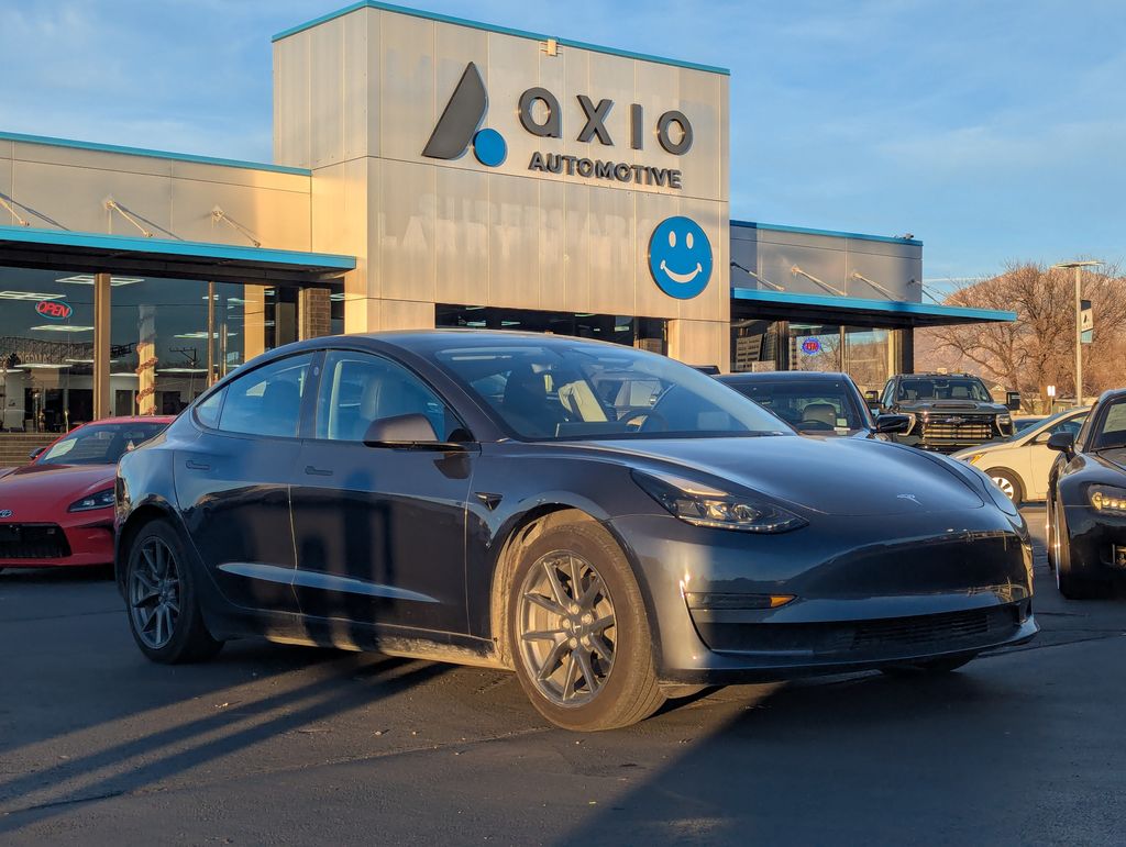 2023 Tesla Model 3 Base's photo