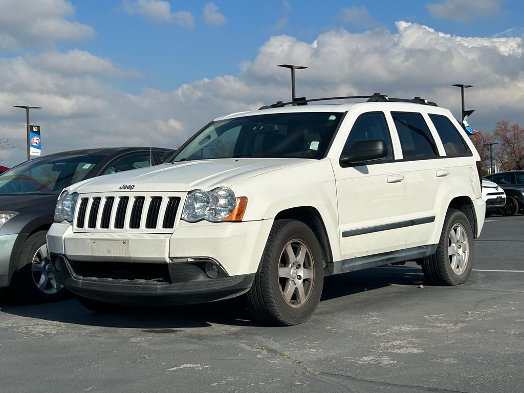 2008 Jeep Grand Cherokee Laredo photo 4