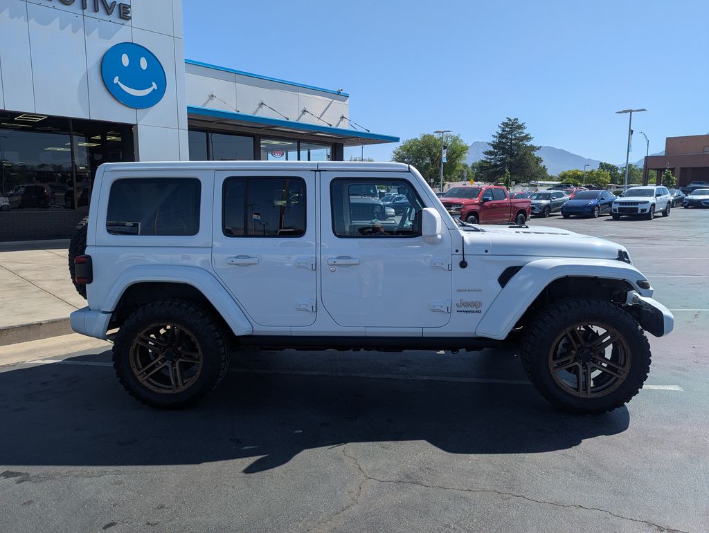 2020 Jeep Wrangler Unlimited Sahara photo 2
