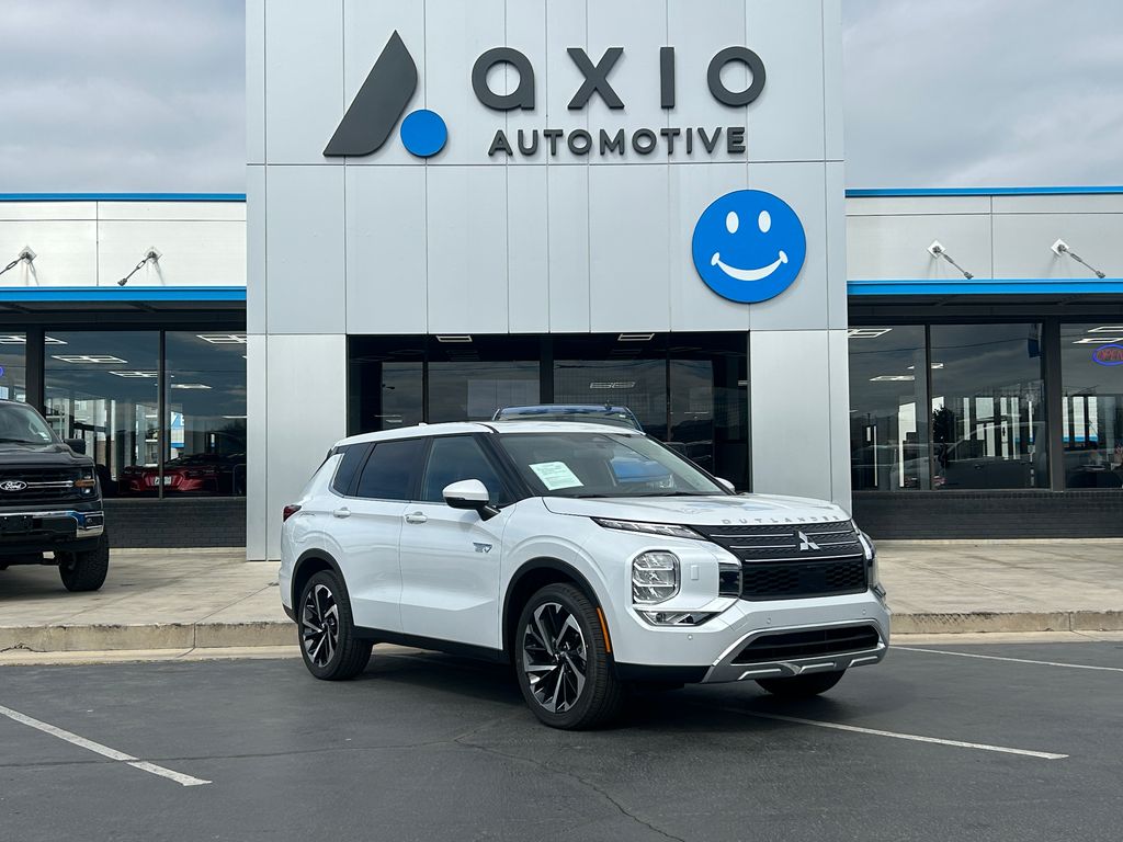 2025 Mitsubishi Outlander Plug-in Hybrid SE S-AWC's photo