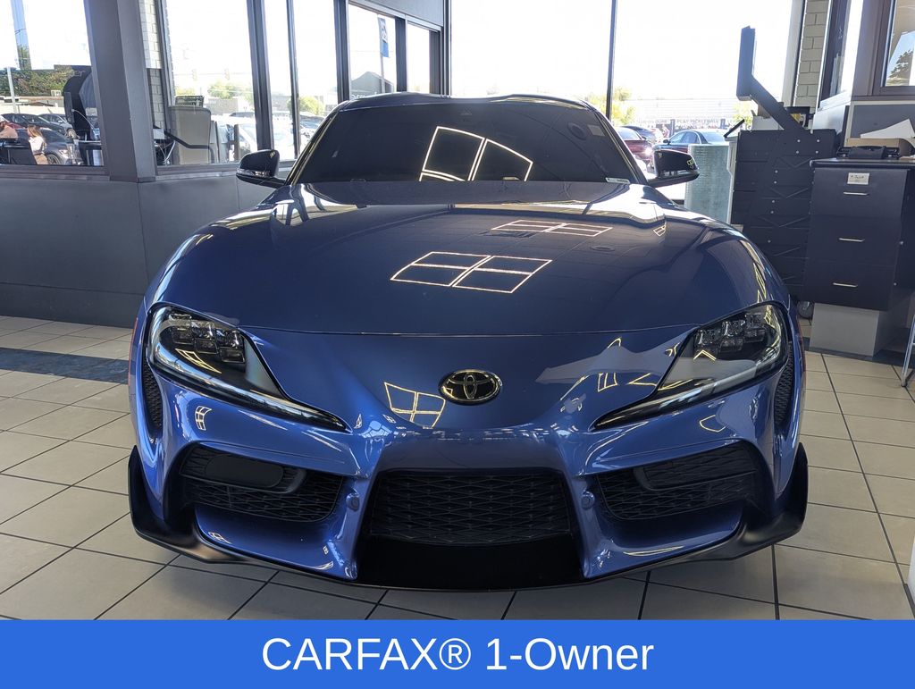 2024 Toyota Supra 2.0 photo 2