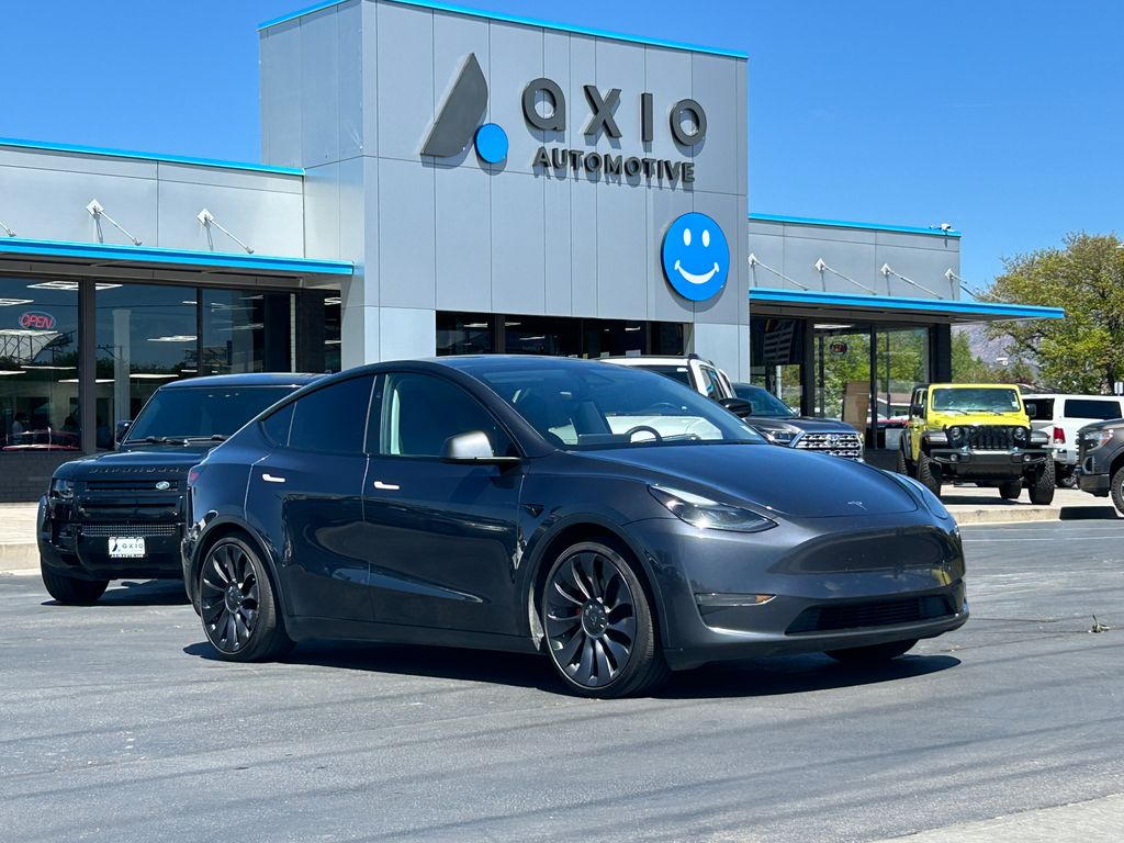 2025 Tesla Model Y Performance Dual Motor All-Wheel Drive's photo