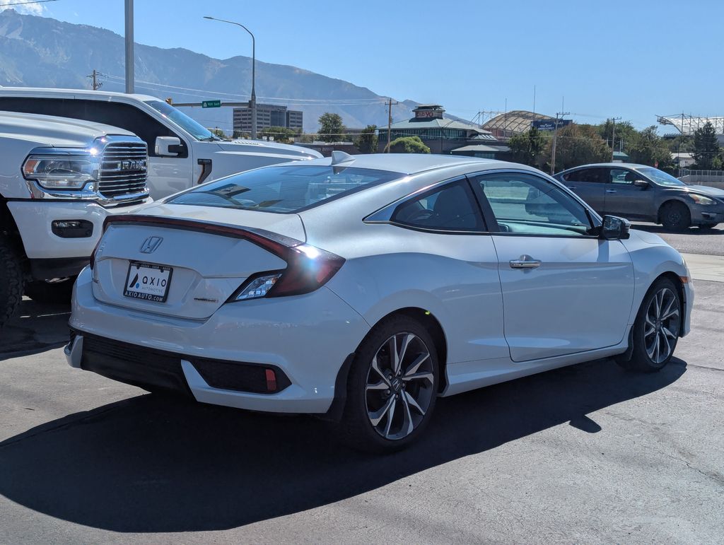 2020 Honda Civic Touring photo 4