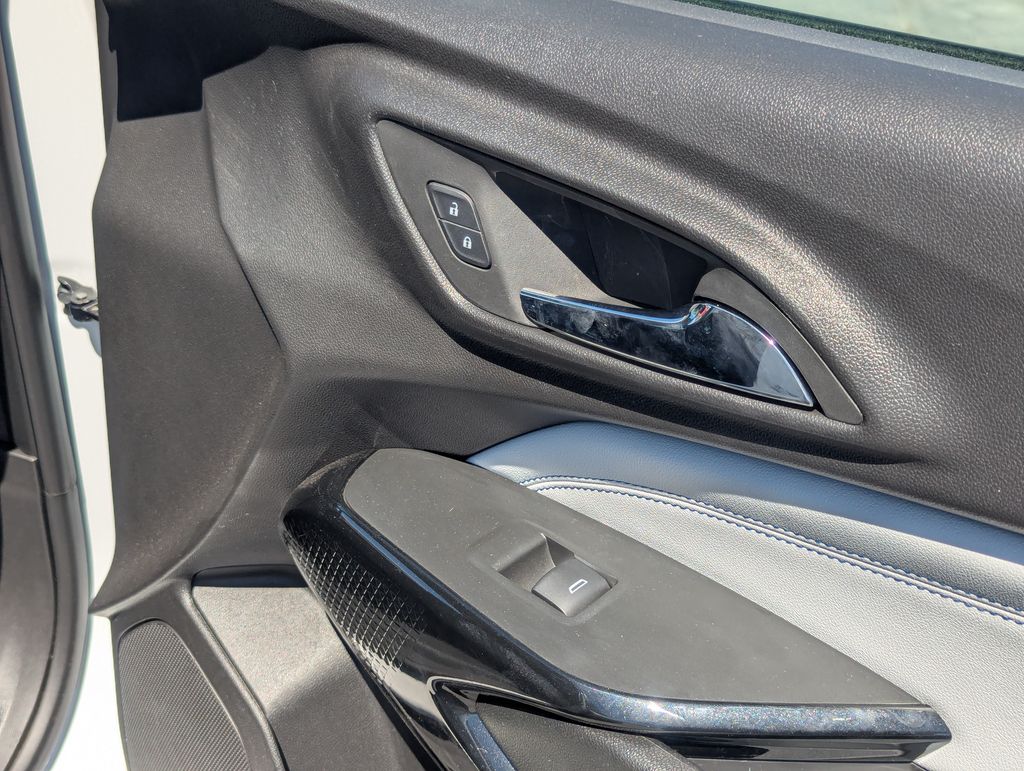 2024 Chevrolet Trax LT - Photo 37