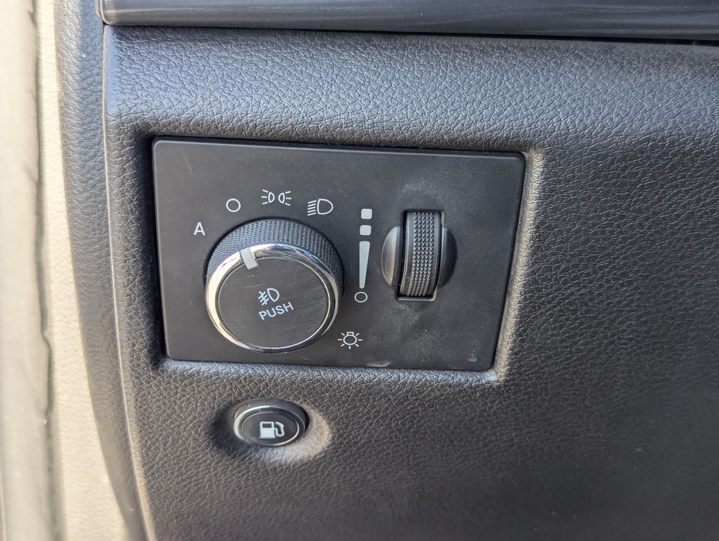 2020 Jeep Grand Cherokee Laredo - Photo 23