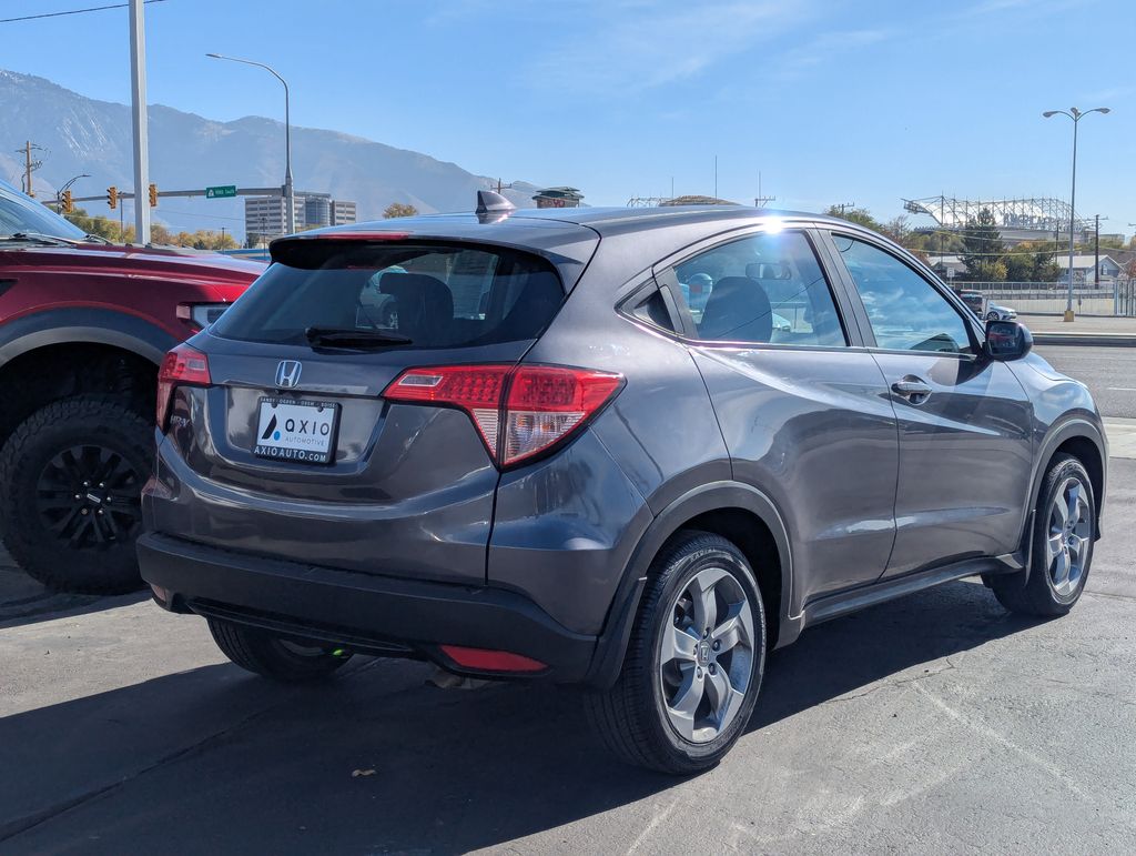 2016 Honda HR-V LX photo 4