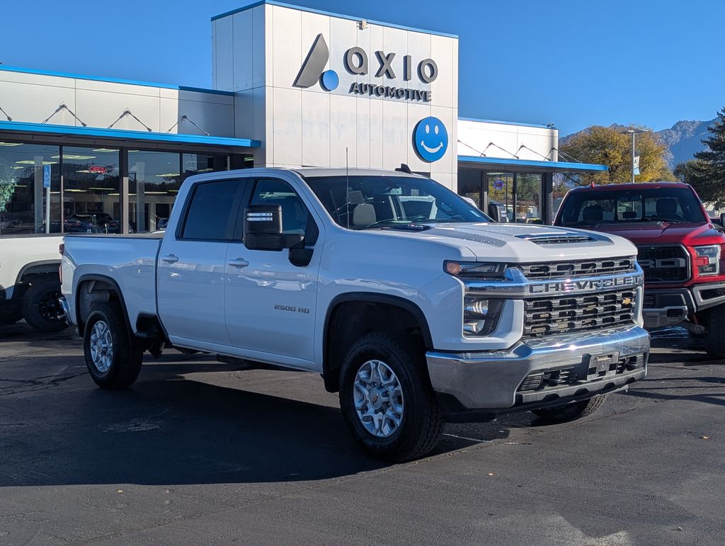 2022 Chevrolet Silverado HD LT 4WD Crew Cab Standard Box's photo