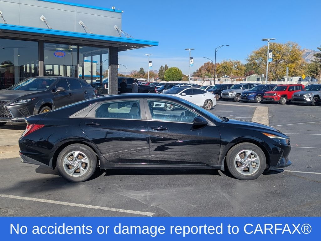 Used 2023 Hyundai Elantra SE Sedan