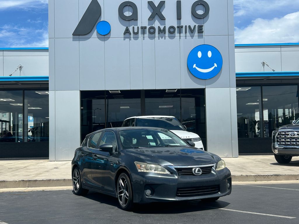 2011 Lexus CT 200h's photo