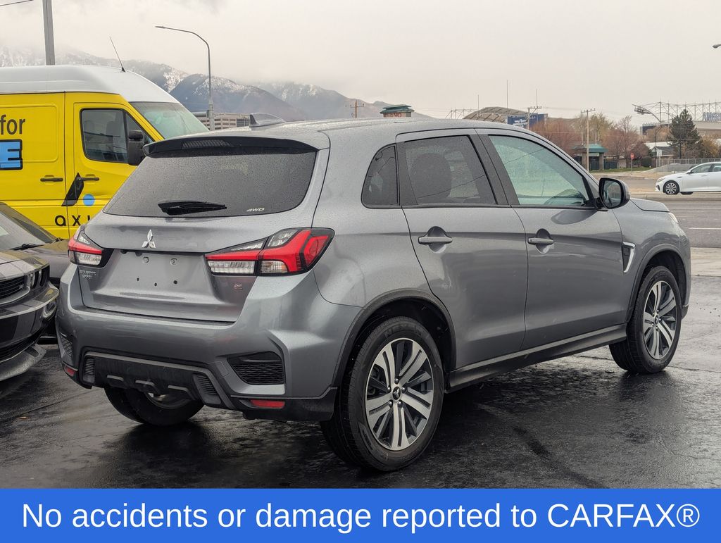 2024 Mitsubishi Outlander Sport ES LE SE photo 2