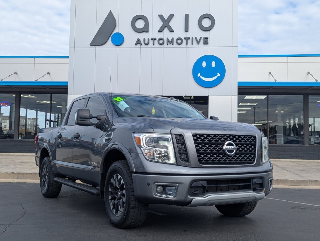 2017 Nissan Titan