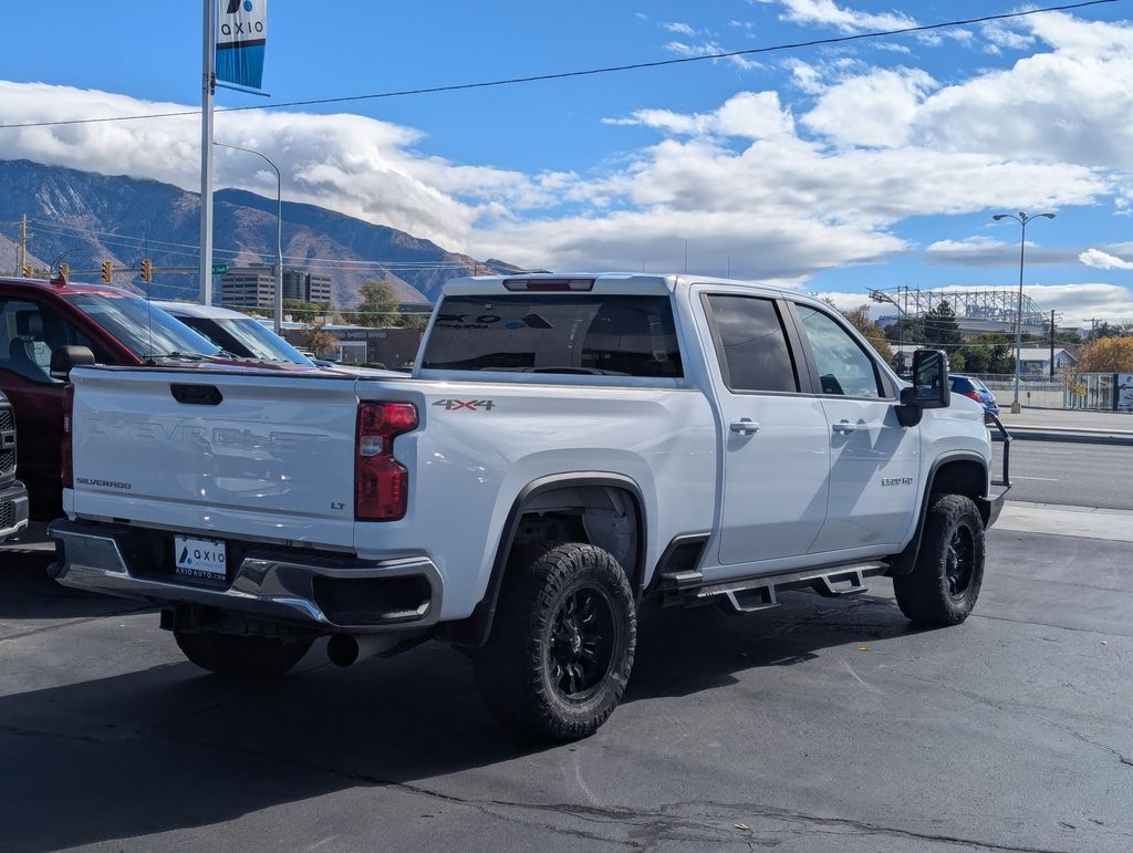 2021 Chevrolet Silverado 2500HD LT photo 3