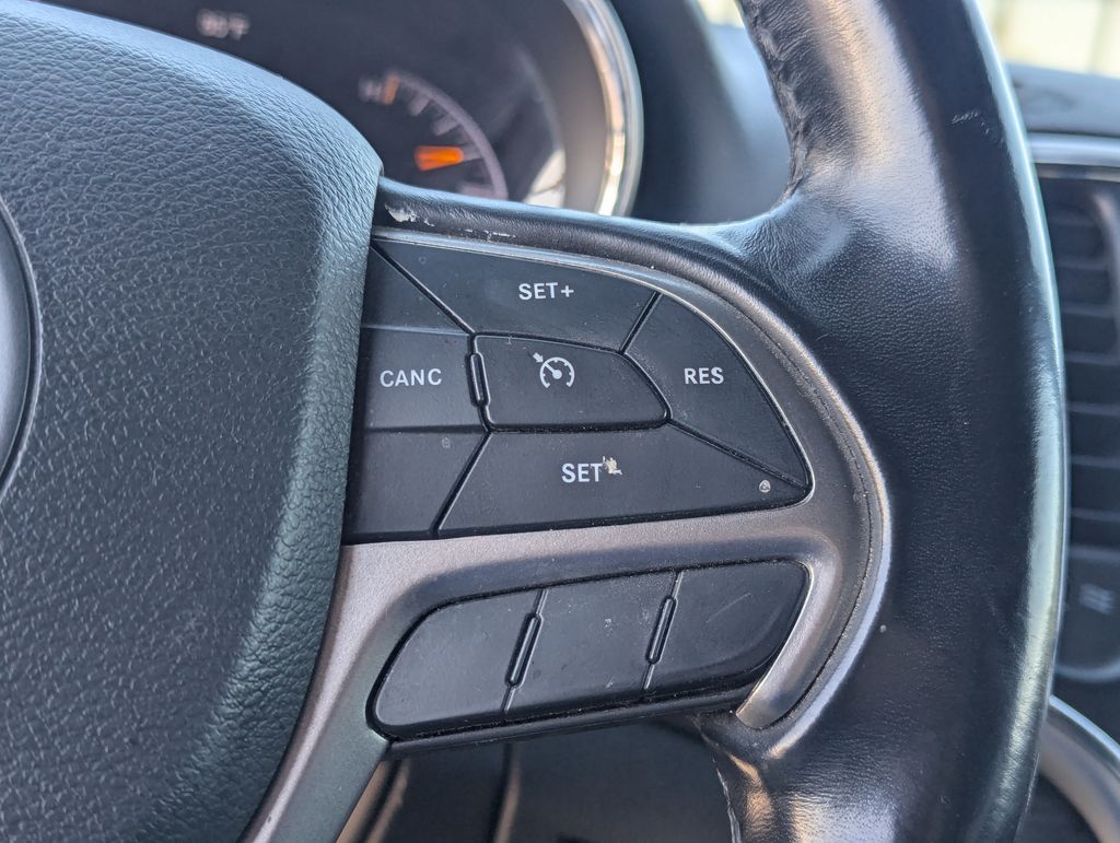 2020 Jeep Grand Cherokee Laredo - Photo 18