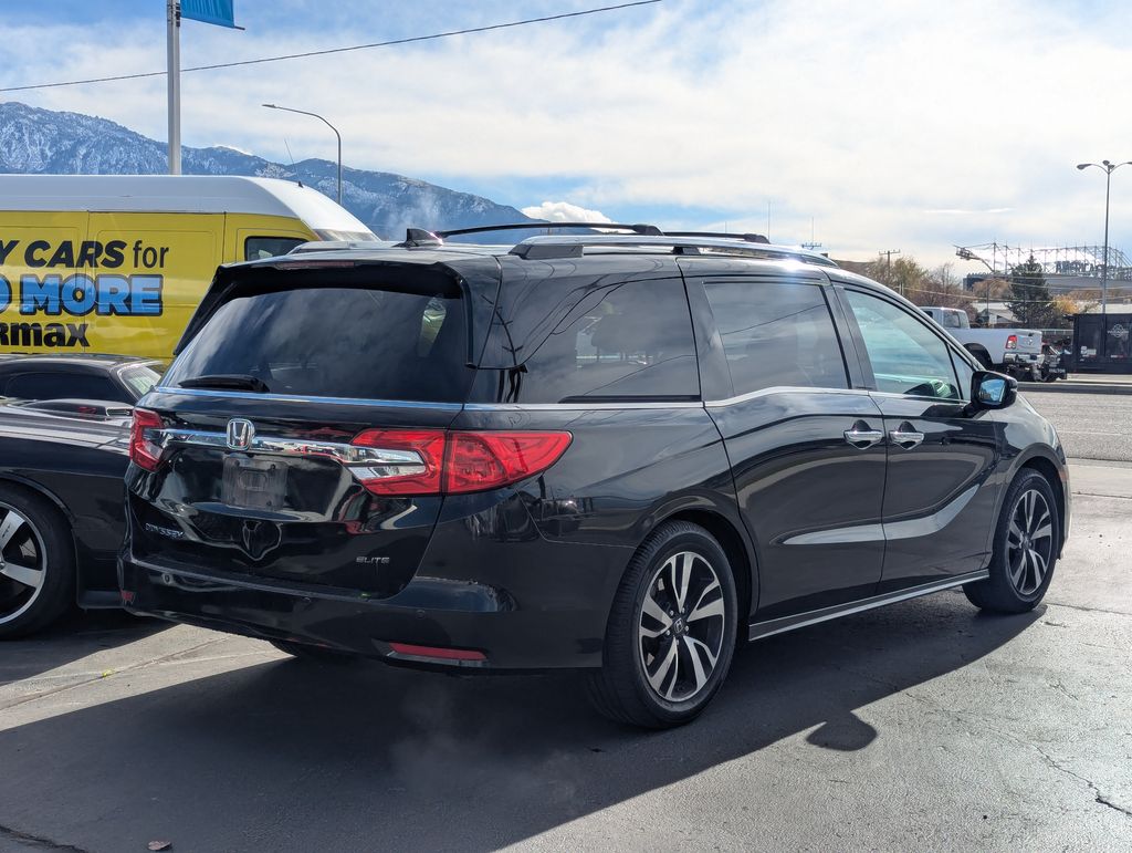 2019 Honda Odyssey Elite photo 3