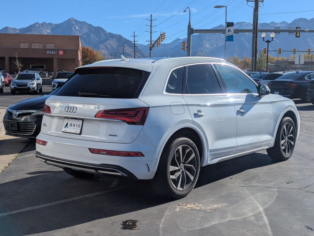 2021 Audi Q5 45 Premium Plus photo 3