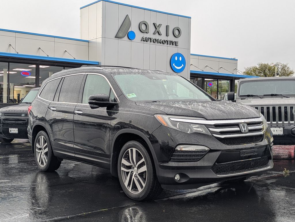 2017 Honda Pilot 4WD Touring's photo