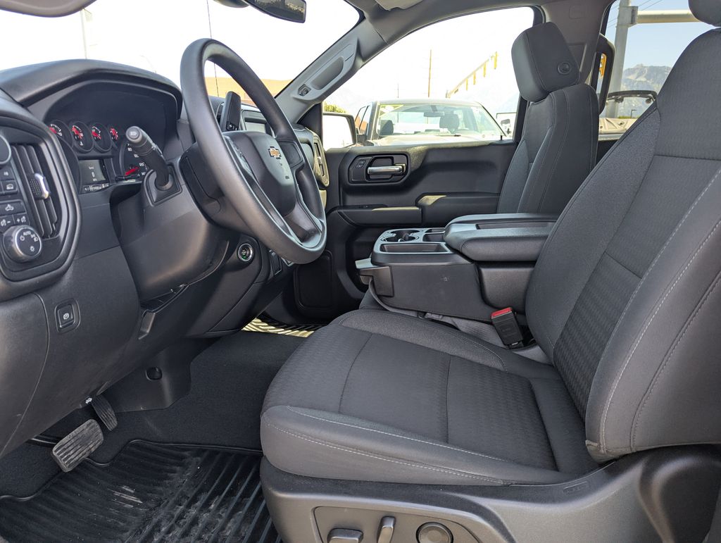2022 Chevrolet Silverado 1500 Custom - Photo 23