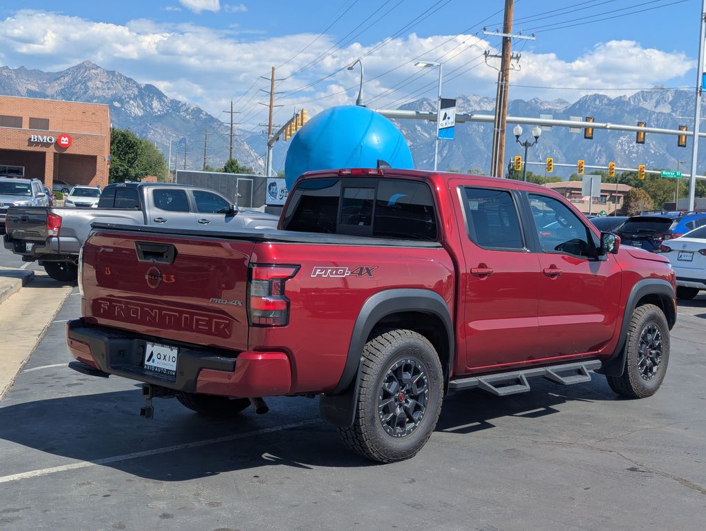 2022 Nissan Frontier PRO-4X photo 3