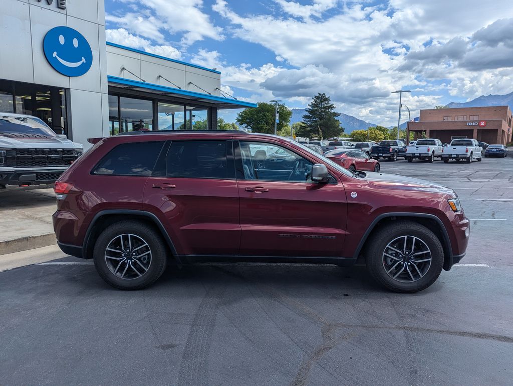 Used 2019 Jeep Grand Cherokee Trailhawk with VIN 1C4RJFLG2KC686754 for sale in Sandy, UT